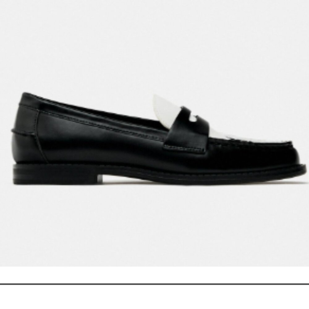 NEW - LOAFER - SIZE 8 /39